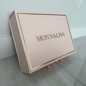 Rare MonnaLisa Magnetic Close Gift Box with Pink Ribbon PRICED TO SELL